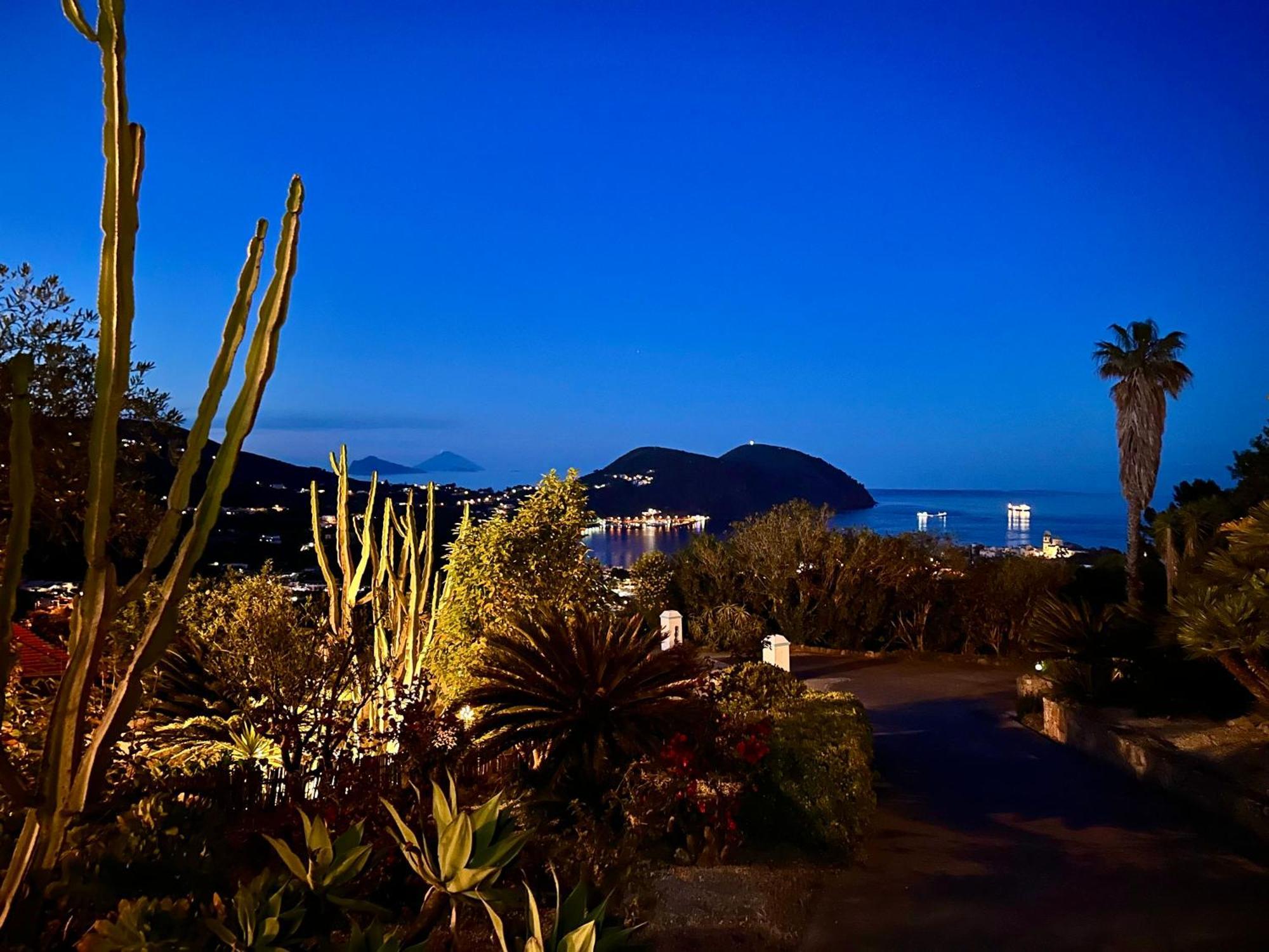 Villa 'A Pisa Lipari  Exterior photo